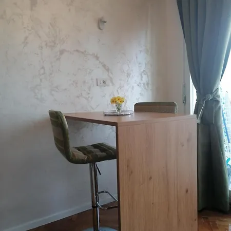 Lungomare 4 Апартаменты Пула