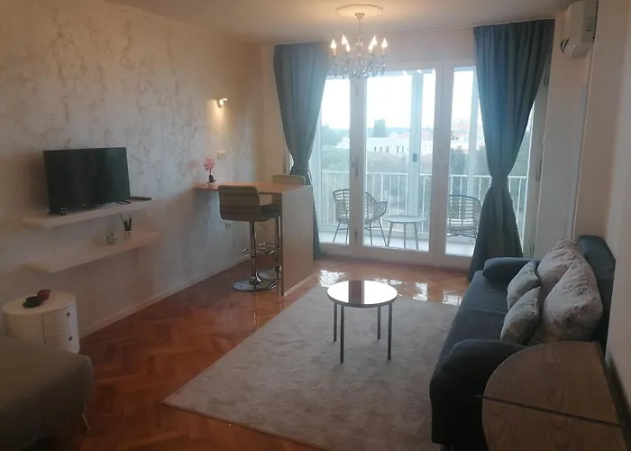 Lungomare 4 Apartment Pula